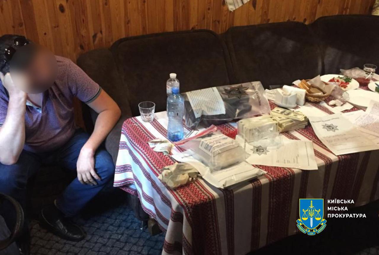 У Києві засуджено наркоторговця, який пропонував кокаїн кілограмами