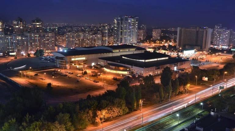 Власник бізнес-центру “Парус” і готелю “Україна” готовий купити МВЦ