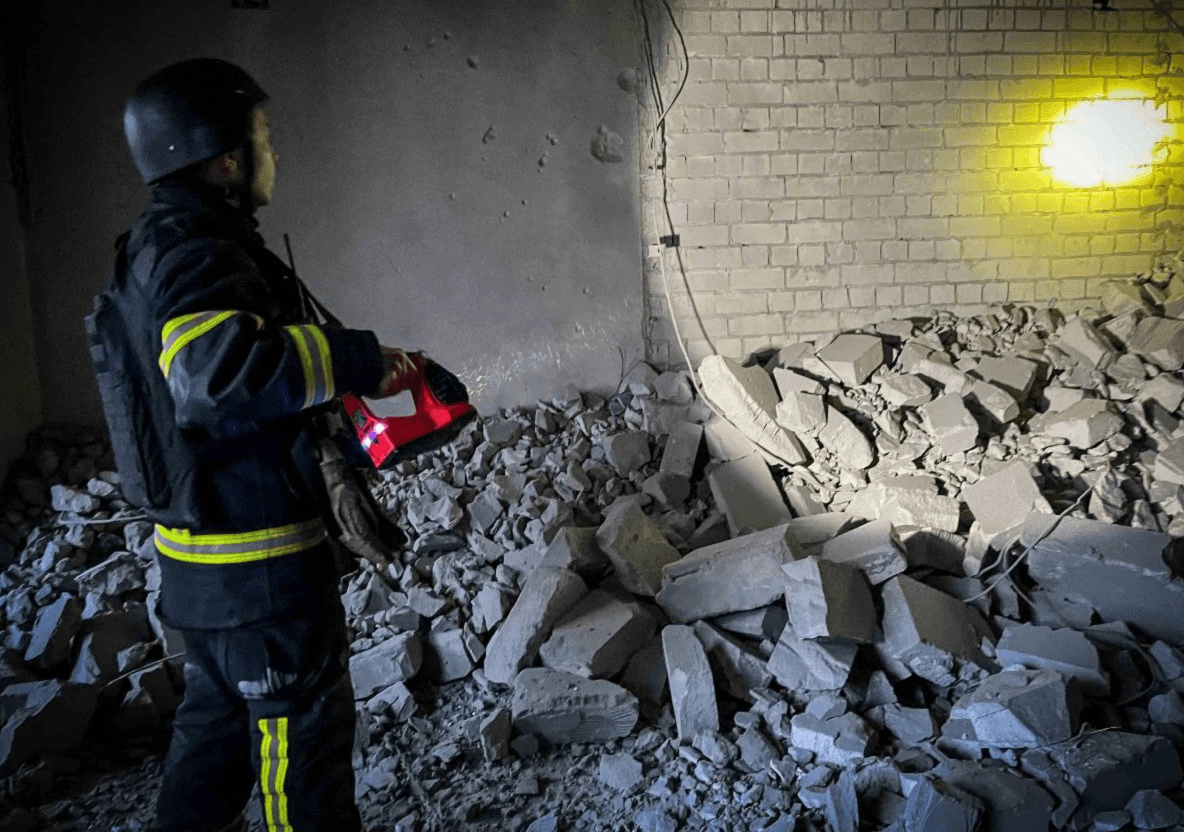 Внаслідок нічної атаки у столиці – двоє загиблих, ще 8 людей постраждали 