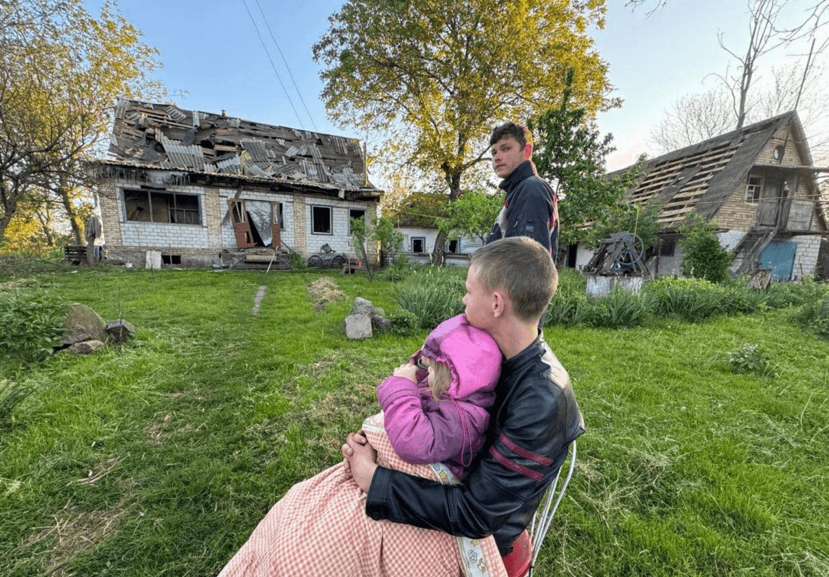 Внаслідок ворожої атаки у Бориспільському районі постраждала сім’я