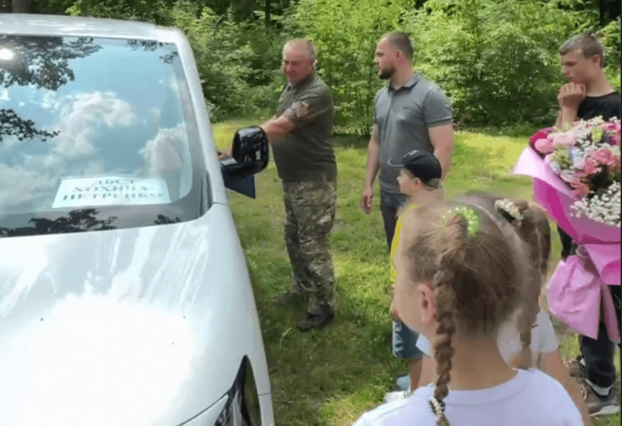П’ять дитячих будинків сімейного типу Київщини отримали нові автомобілі