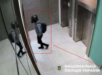 У Києві затримали чоловіка за жорстокий розбійний напад на дівчину в під’їзді