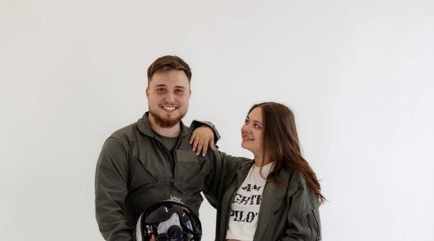 Дружина полеглого пілота Івана Болотова відкрила у Києві кав’ярню «Крилаті»