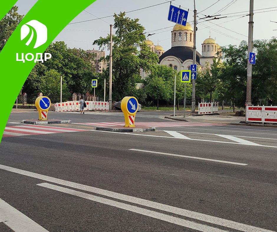 Перехрестя проспекту Миру та вулиці Будівельників облаштовують світлофорами