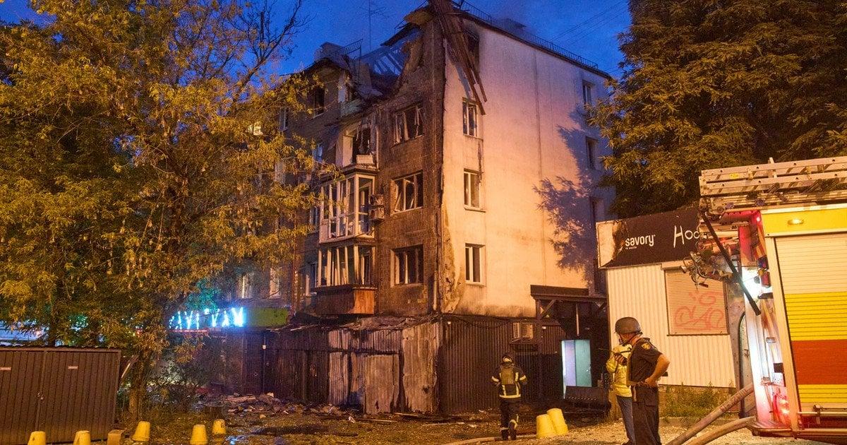 Російські обстріли вщент зруйнували одну з амбулаторій на Подолі
