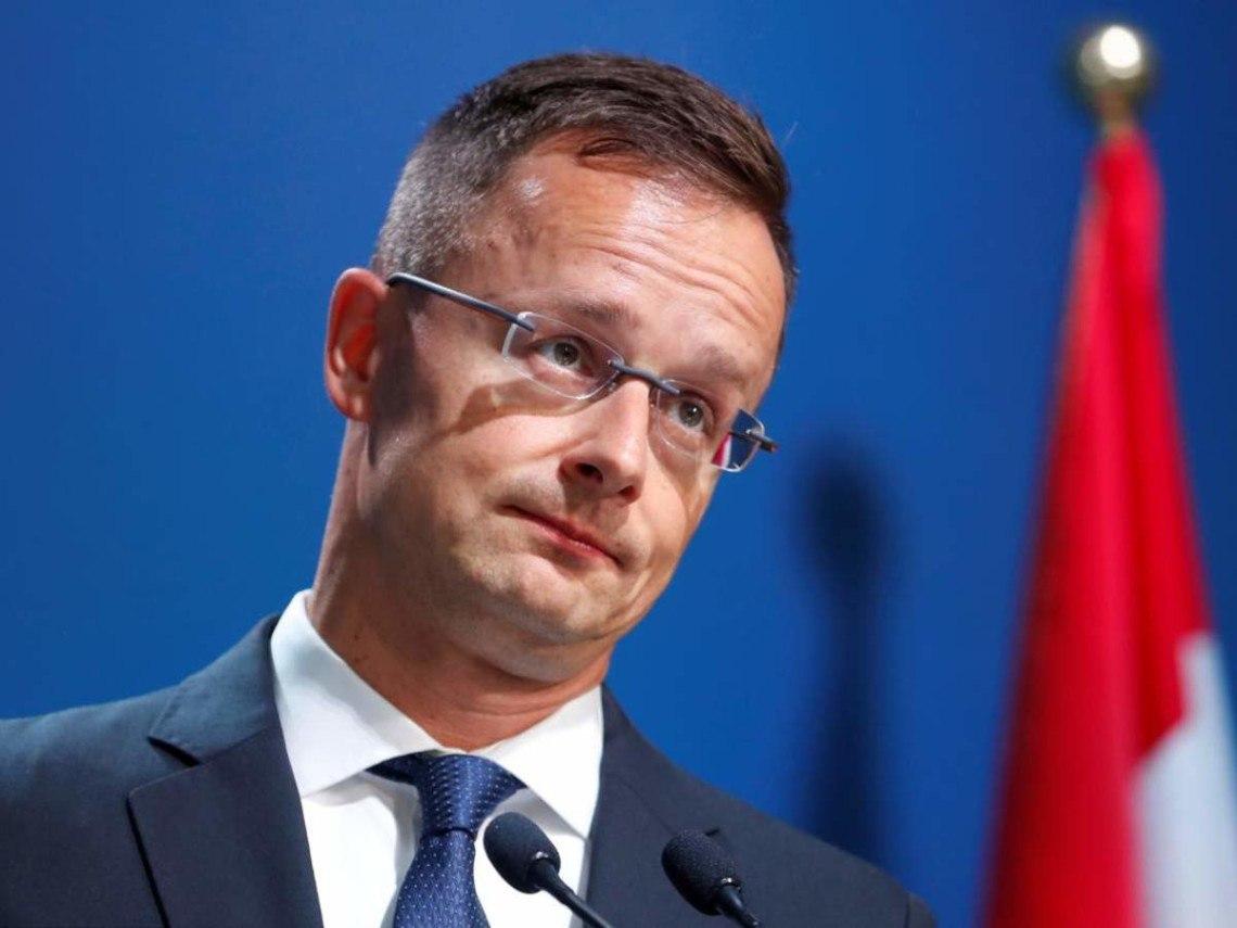 Угорщина не фінансуватиме постачання американської зброї для України – Сіярто