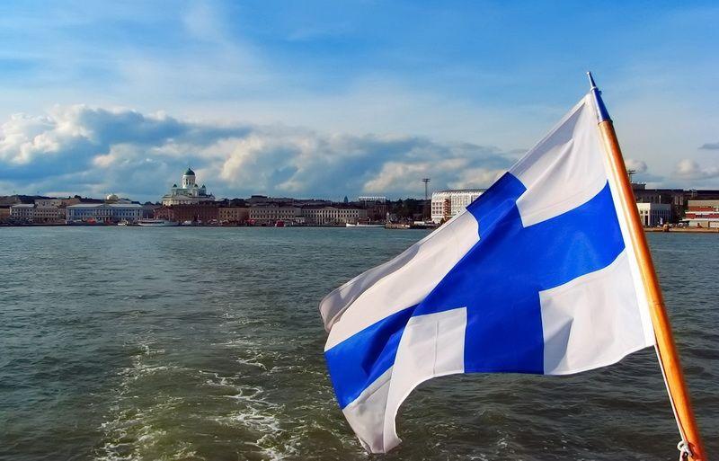 Фінляндія заборонила операції з нерухомістю для росіян та білорусів