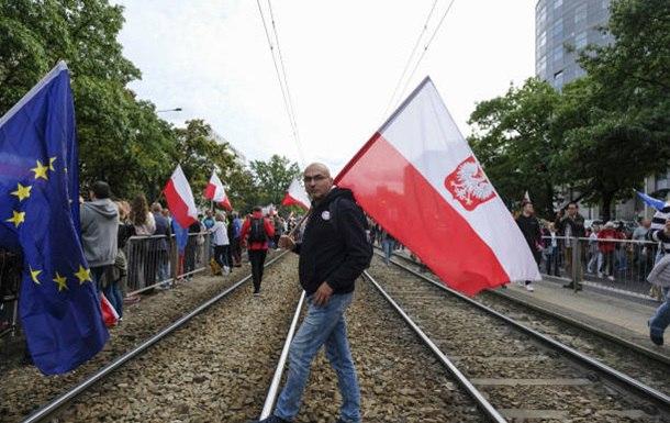 Польські залізничники готують блокування доріг через занепад галузі