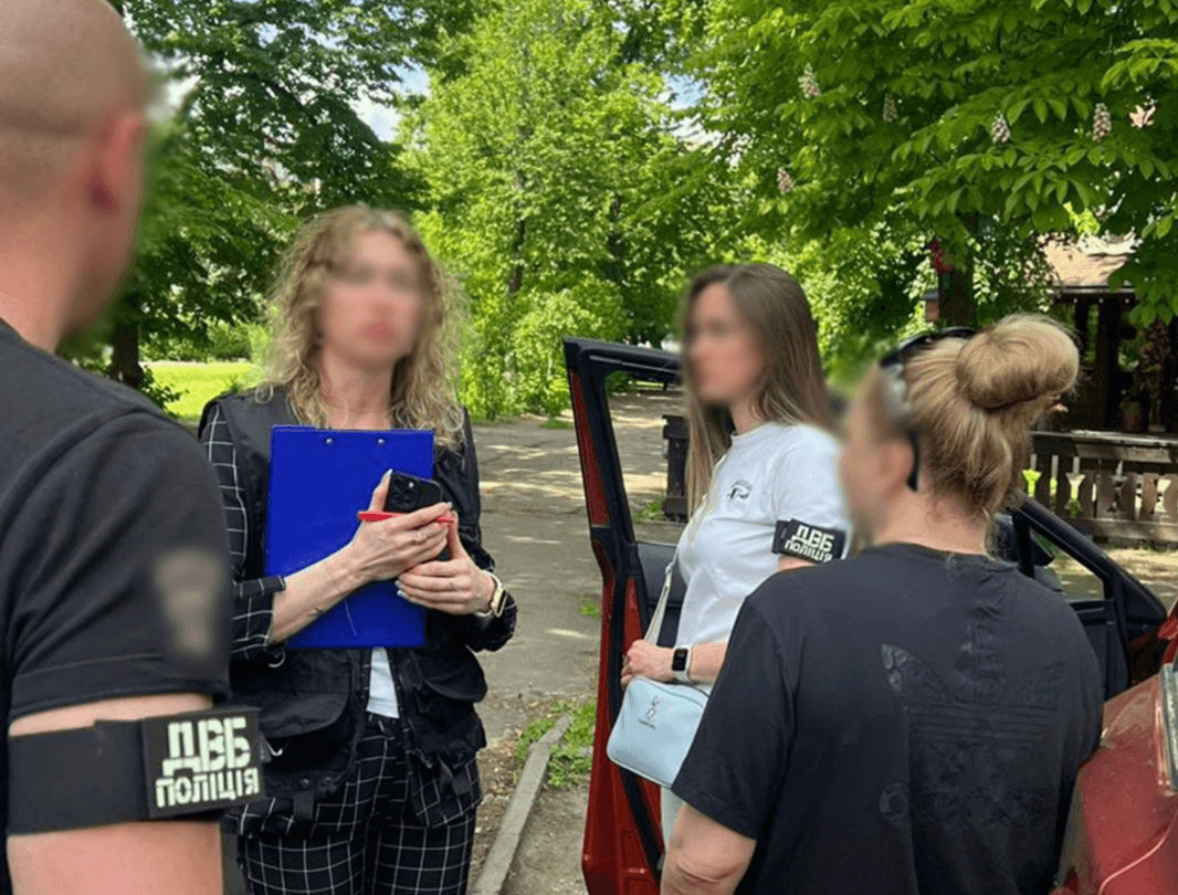 У Києві жінка за 4 тис. дол. обіцяла зняти військовозобов’язаного з розшуку ТЦК