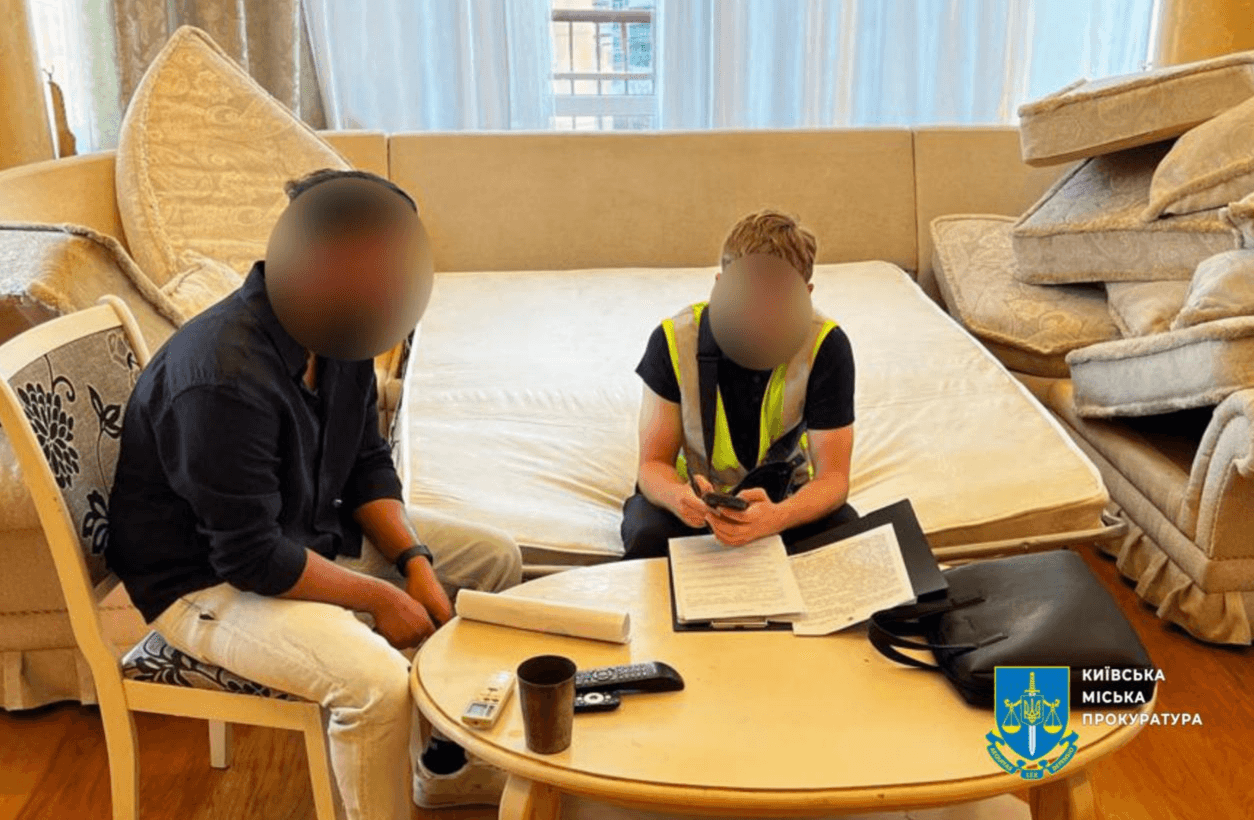 У Києві іноземець за 9 000 дол. допомагав майбутнім лікарям успішно скласти іспит КРОК
