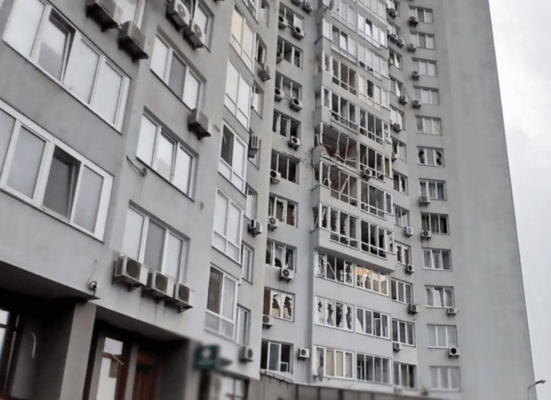 Внаслідок ворожого удару по Києву є постраждалі, серед них – дитина