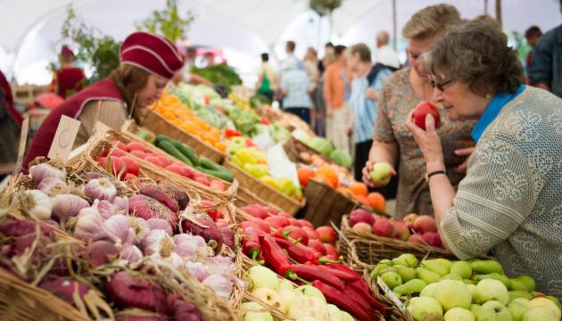 Сьогодні у Києві працюють продуктові ярмарки у восьми районах