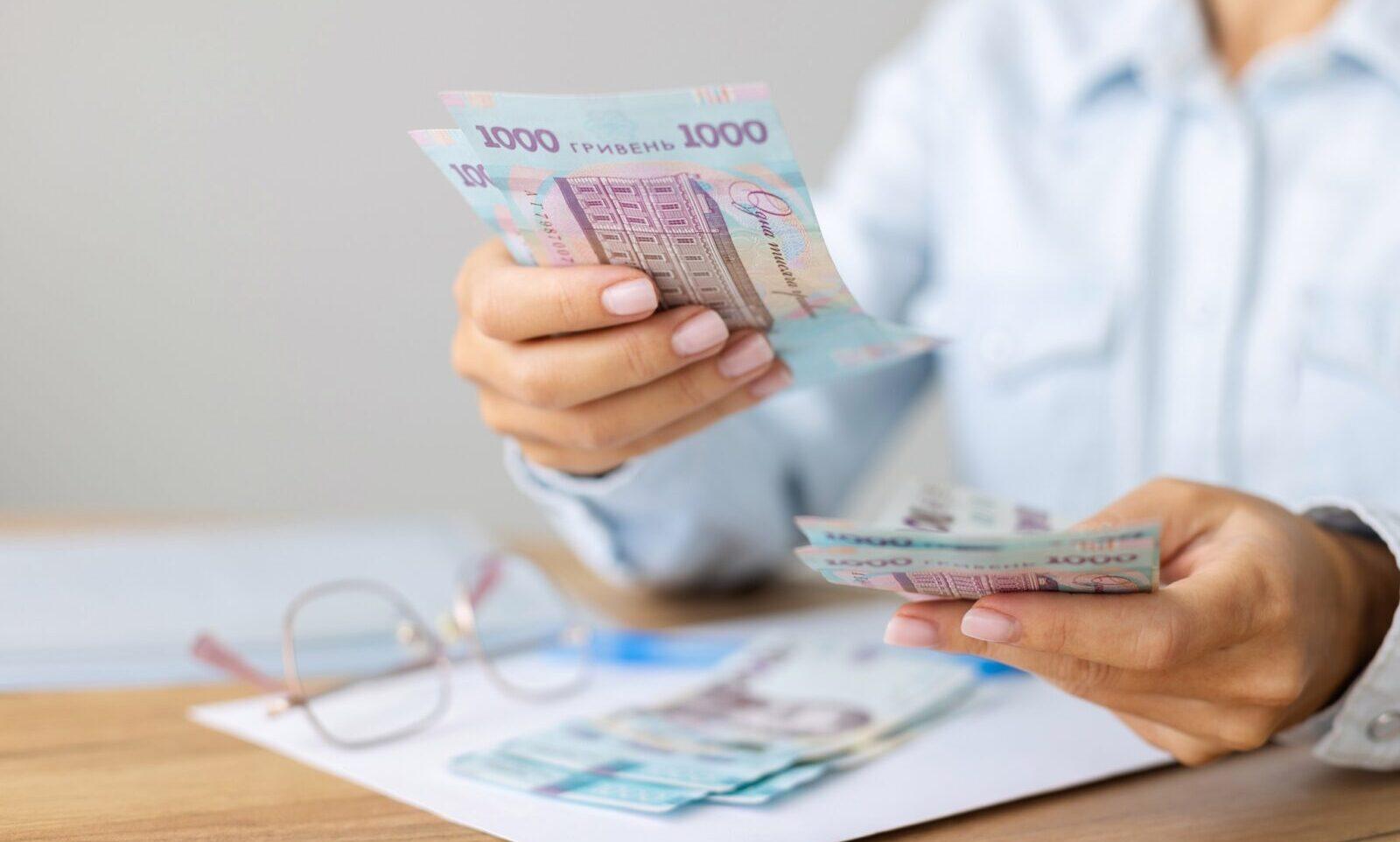 Проблемні кредити в Україні: у держбанках не повертають майже 40%, у приватних – менш як 10%
