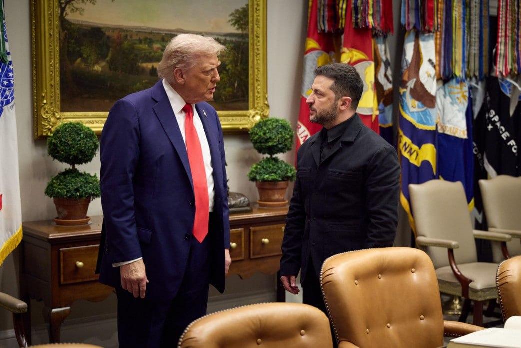 Зеленський подарував Трампу ключку для гольфу від українського військового