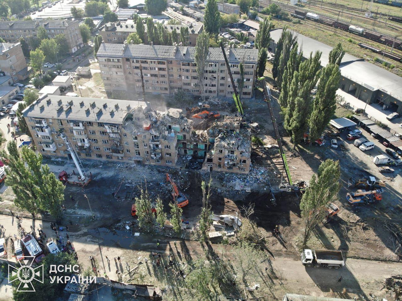 Кількість загиблих від атаки окупантів у Києві зросла: відомо про 21 людину