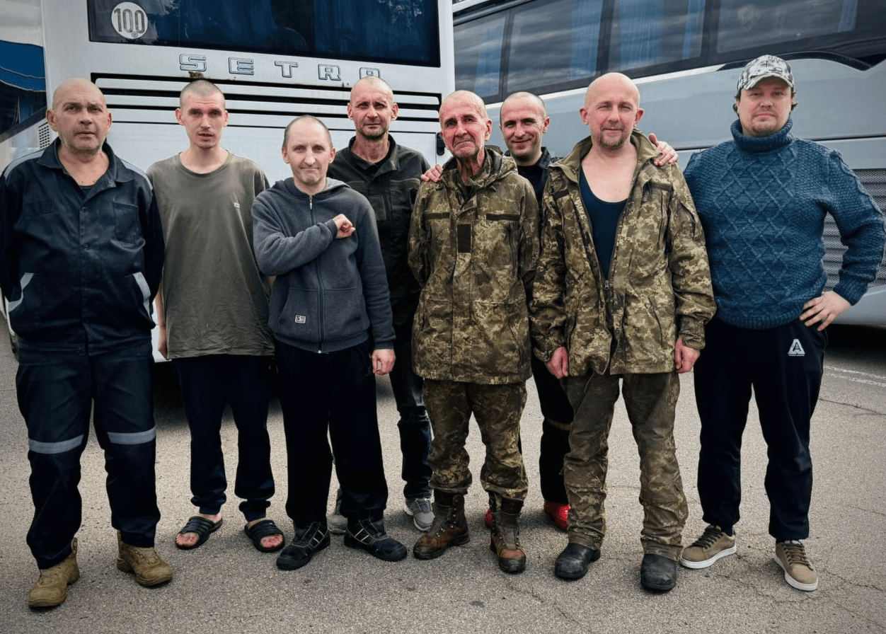 З полону повернулися ще 146 українців: серед них – журналісти та колишній мер Херсона