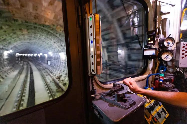 Метрополітен оголосив осінній набір на безкоштовні курси машиністів та машиністок