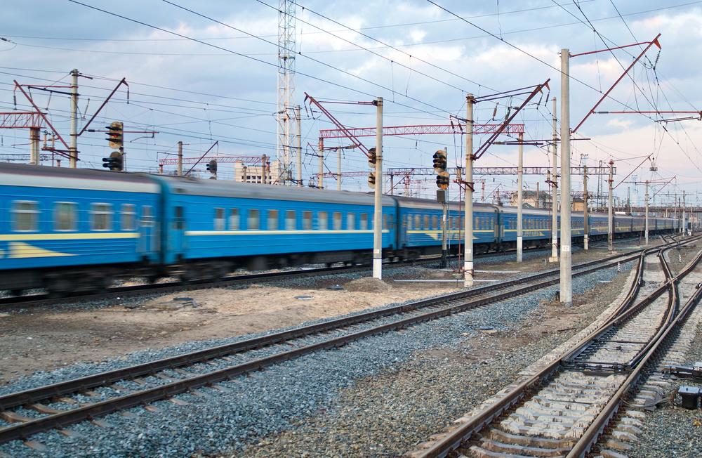 Низка поїздів затримується через атаку ворога на залізницю
