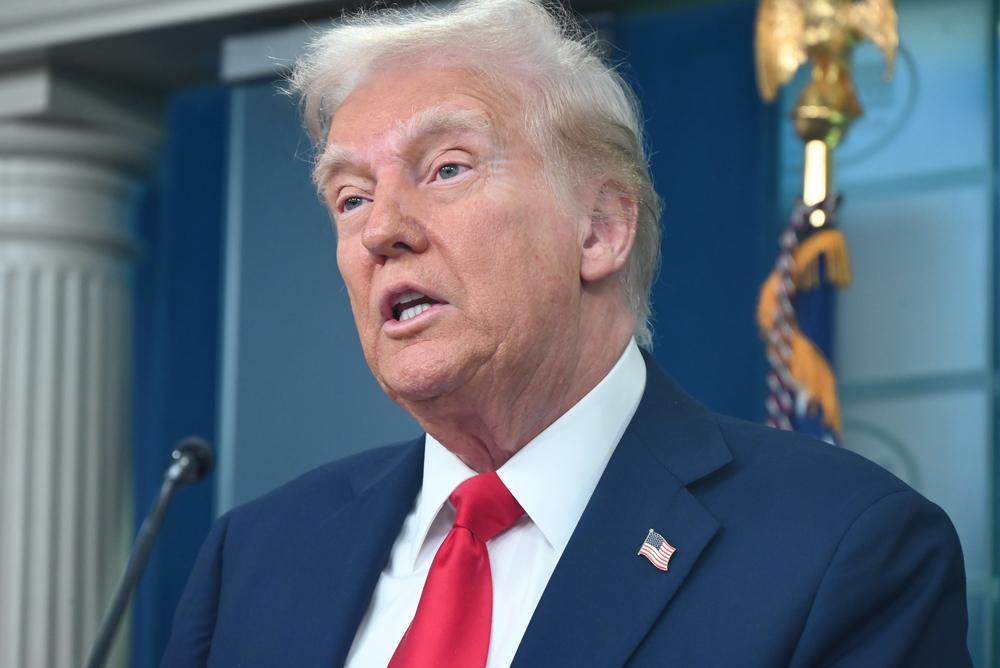 Трамп заявив, що російські дрони могли залетіти у Польщу помилково