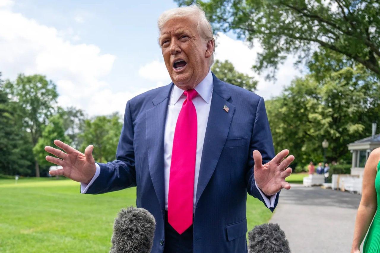 Трамп пропонує позбавляти ліцензій телеканали, які його критикують