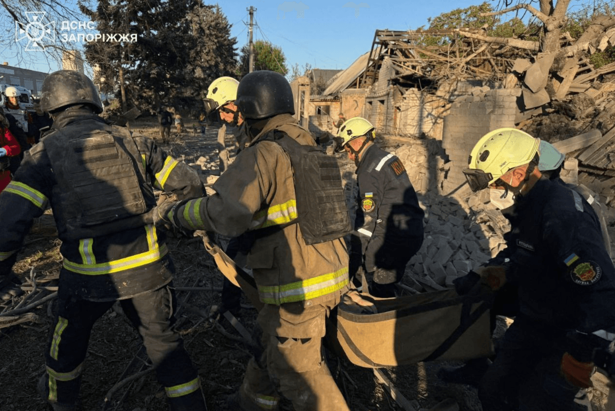 Внаслідок атаки по Запоріжжю вже відомо про трьох загиблих
