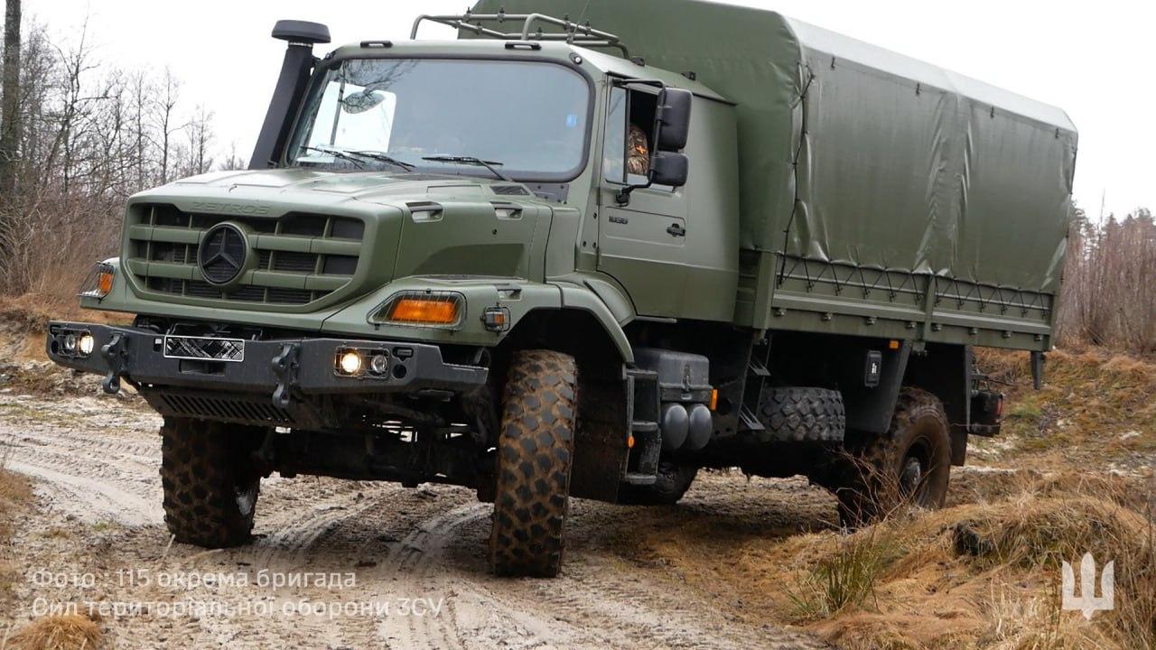 ЗСУ отримає понад 1000 німецьких вантажівок Mercedes-Benz Zetros, – ЗМІ