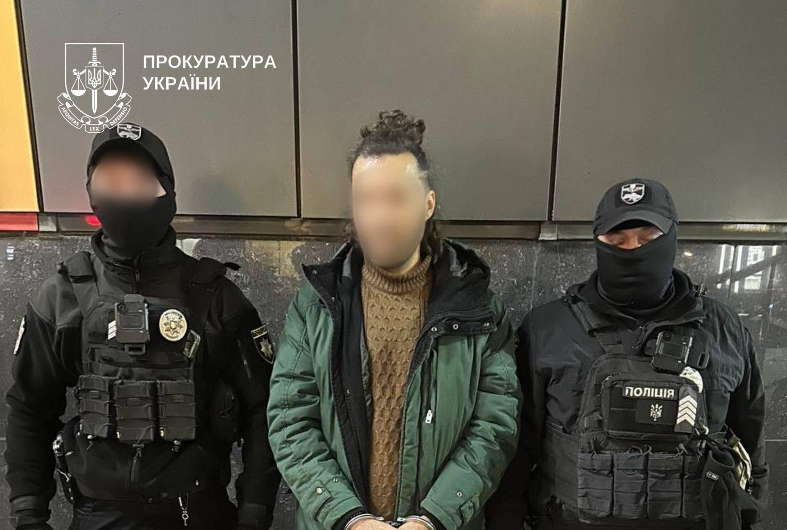 Затримали водія Mercedes, який побив велосипедиста і кинув його на узбіччя