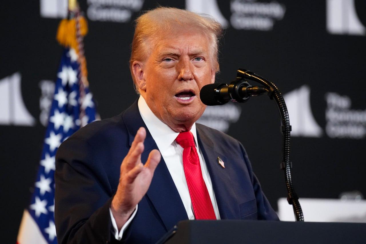 Трамп назвав «фейком» матеріал WSJ про дозвіл Україні бити по рф далекобійними ракетами