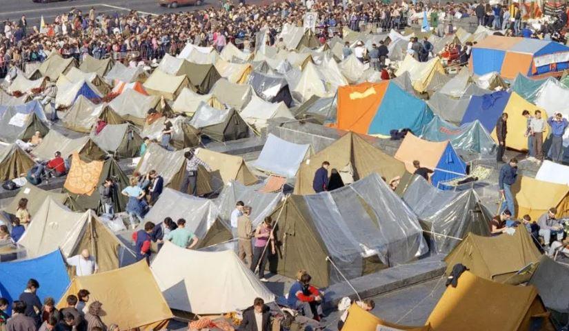 35 років з часу “Студентської революції на граніті” в Києві: як це було