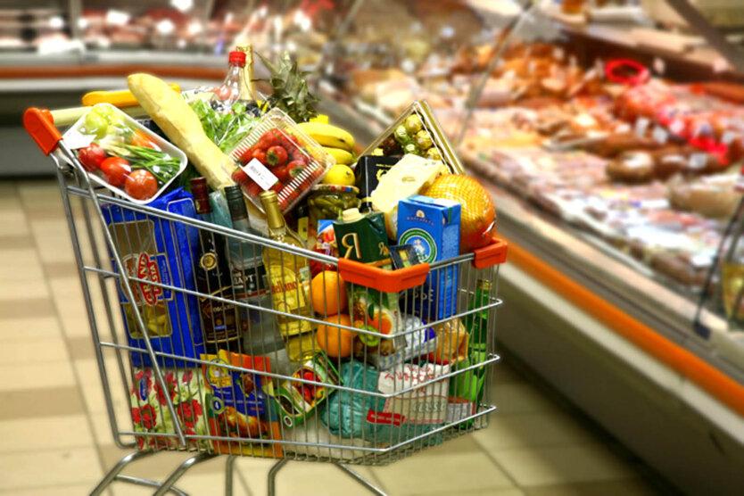Ціни на харчі в Україні зросли майже на чверть