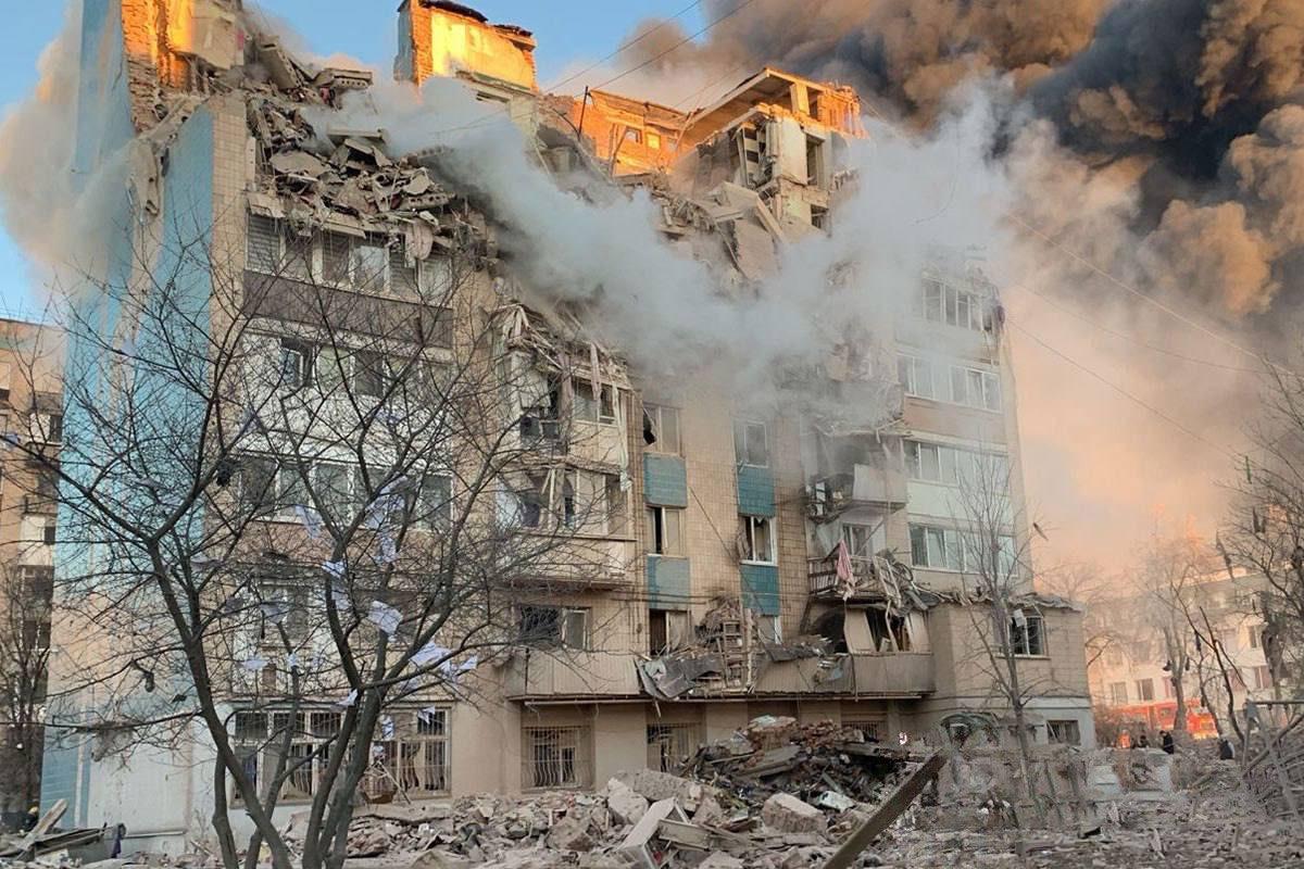 Росіяни бомбили Тернопіль “свіжими” ракетами Х-101, напханими західними чипами