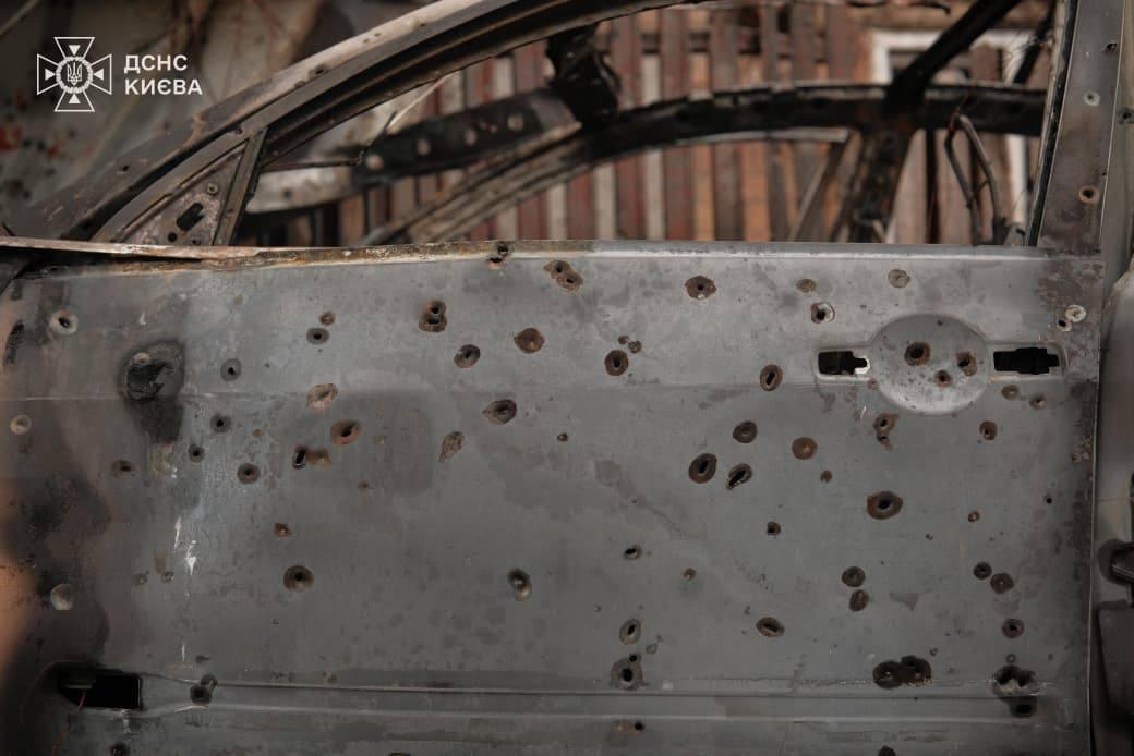 Двоє загиблих і десятки постраждалих: у Києві завершили розбирати завали після масованої атаки росіян