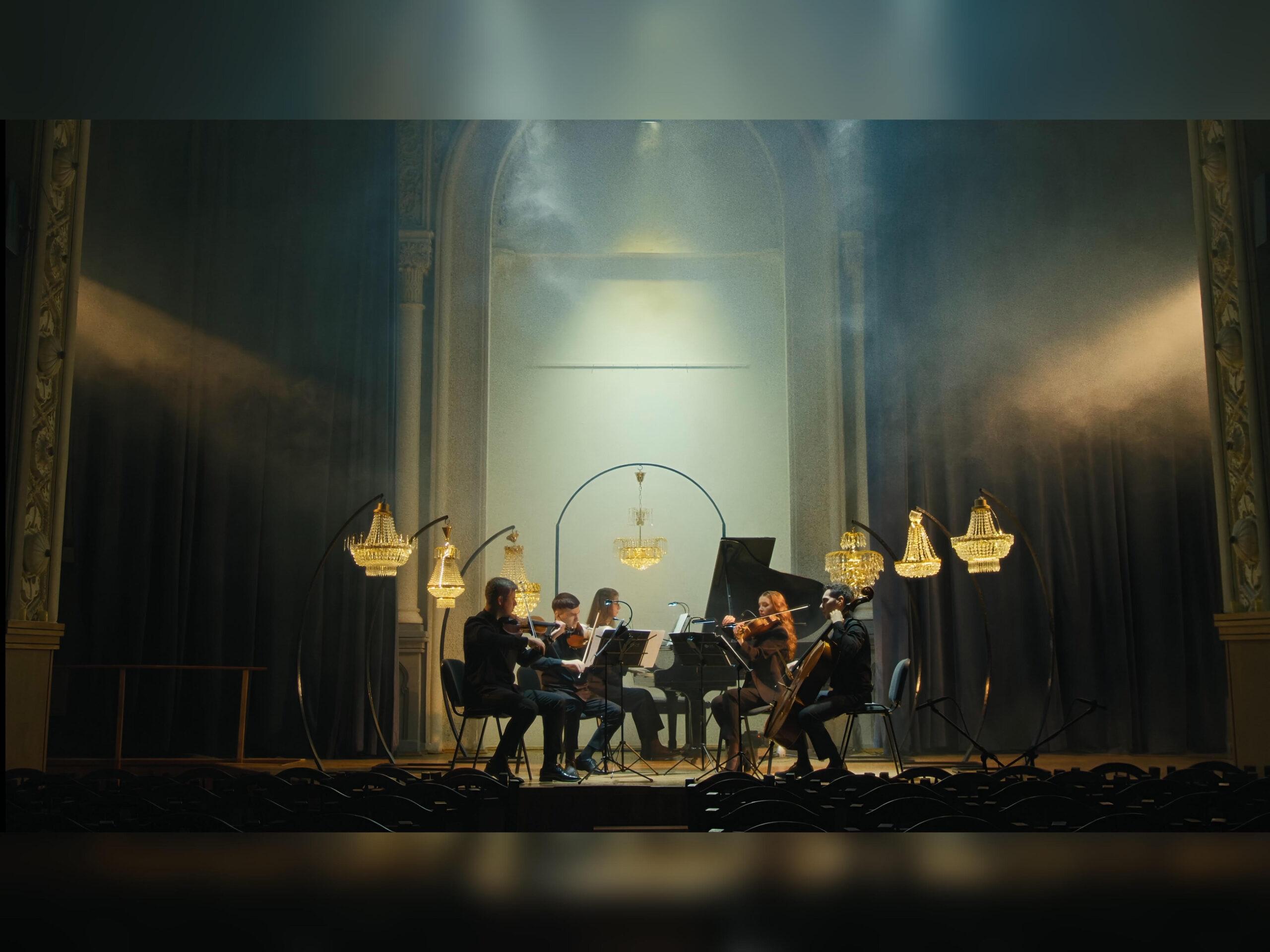 Легендарні пісні про кохання, які знає кожне серце The Best of Love від оркестру Char