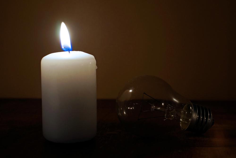 Як на Київщині та у столиці сьогодні відключатимуть світло: графіки