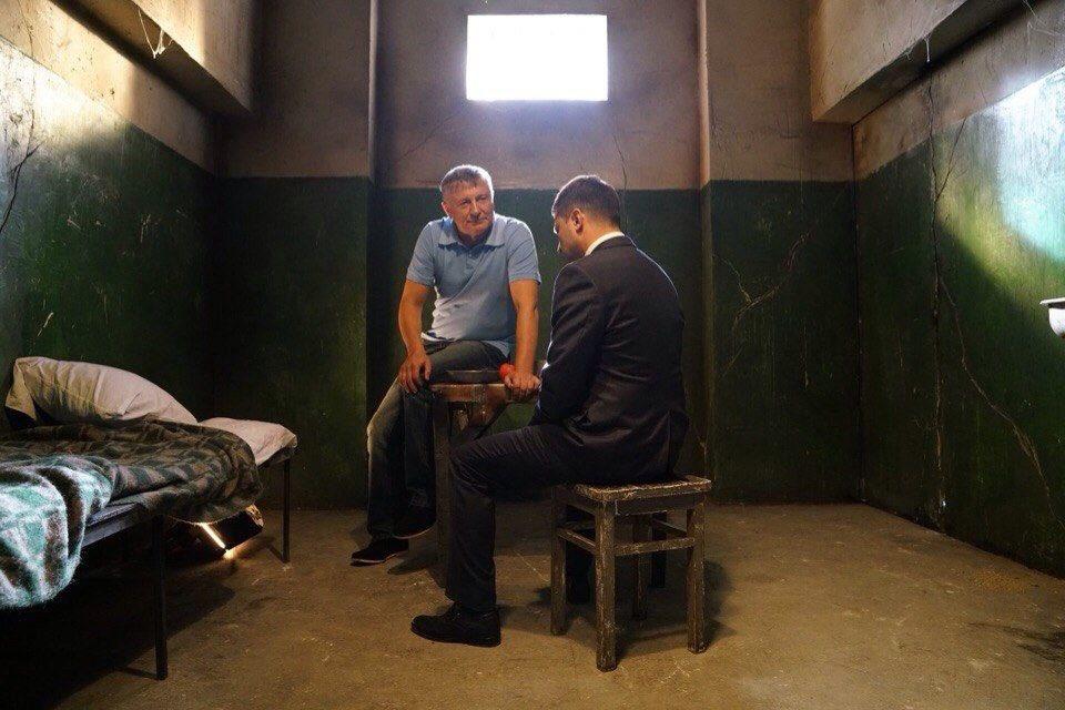 Зірка «Слуги народу» Станіслав Боклан опублікував фото із Зеленським у в’язниці на тлі корупційного скандалу