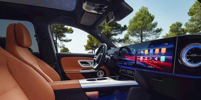 Має величезний дисплей на весь салон: перші фото інтер’єру Mercedes-Benz GLB EV