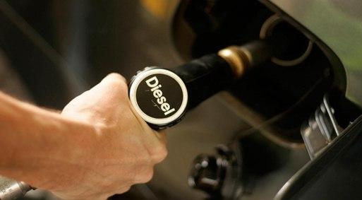 Не електрокарами єдиними: серед дизельних бестселерів RENAULT Duster та TOYOTA Land Cruiser