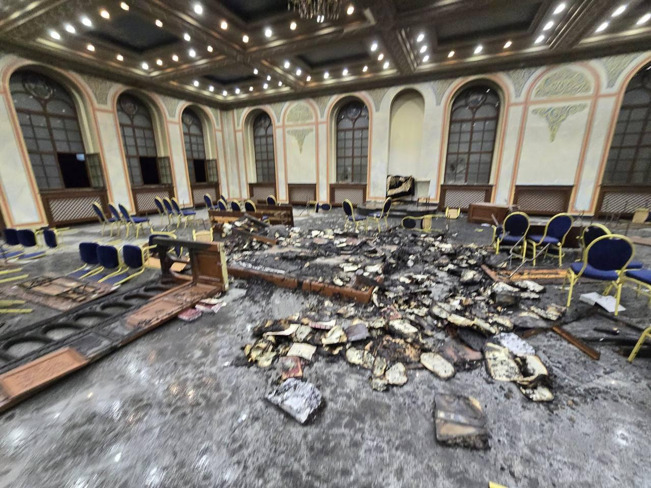 У Чернівцях підпалили одну з найвідоміших у світі синагог