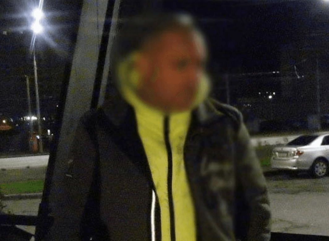 На Троєщині зухвалий пасажир пограбував таксиста