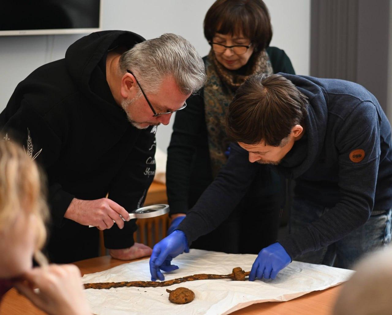 У Радомишлі знайшли унікальний варязький меч X-XI століття