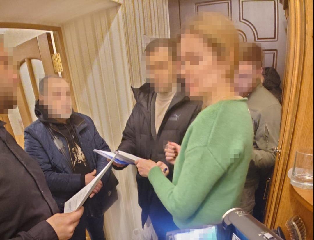 Народна депутатка зі спільниками вимагала 250 тисяч доларів від підприємця – деталі від НАБУ