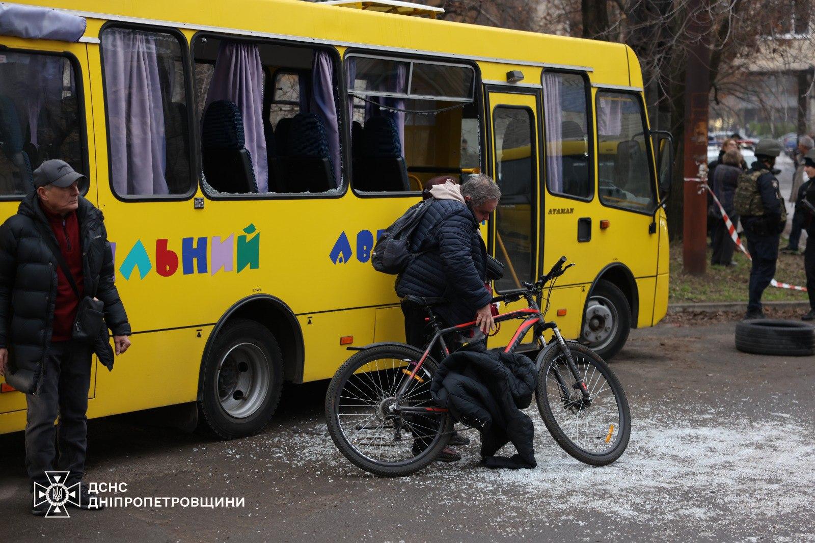Росіяни вдарили ракетами по Дніпру: 4 загиблих, десятки поранених
