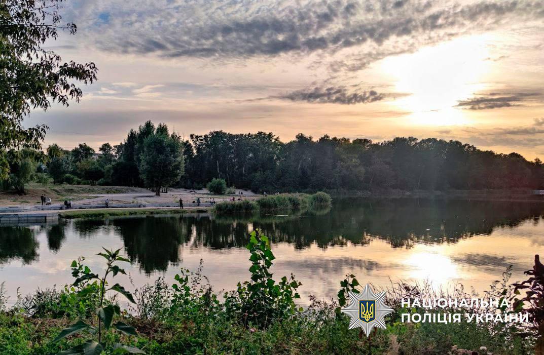 Парки на Оболоні оновили з “націнкою” понад 2 млн грн: підозрюється посадовець “Київзеленбуду”