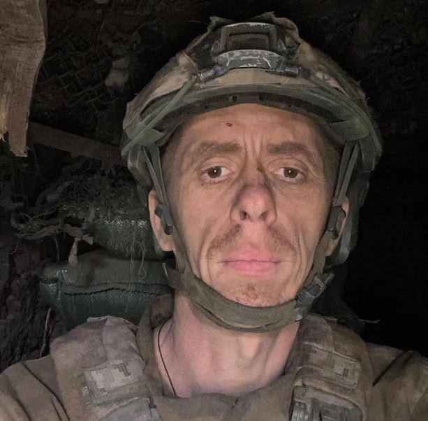 Бойовий медик встановив майже неможливий рекорд, пробувши понад рік на передовій позиції без ротації