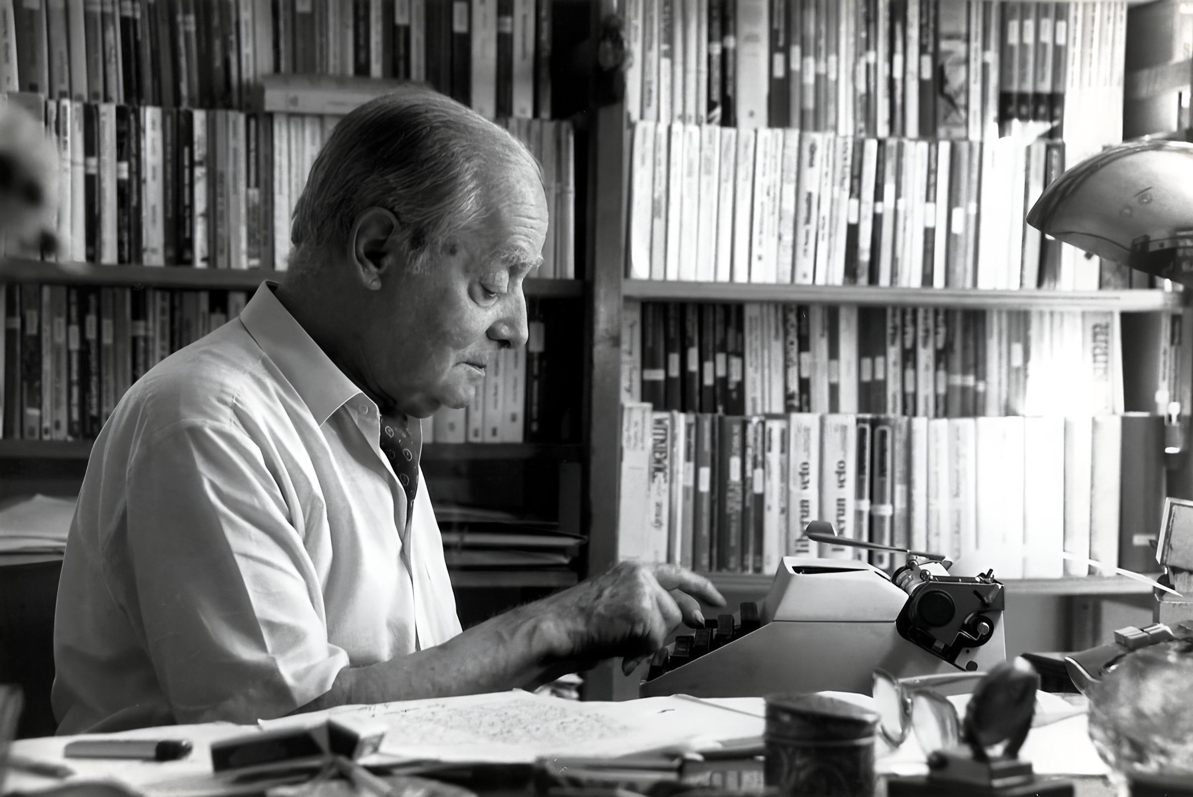 У Києві відкрили меморіальну дошку провіднику ідеї польсько-українського примирення Єжи Ґєдройцю