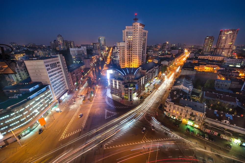 В останній тиждень року центр Києва звільнятимуть від незаконної реклами