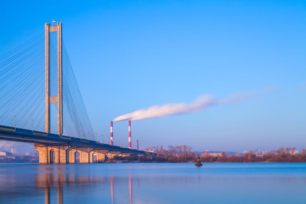 На Південному мосту частково обмежать рух транспорту