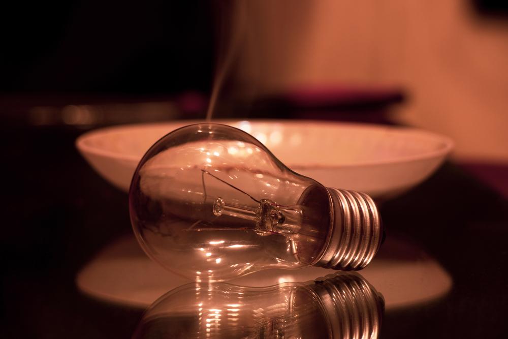 Як у Києві та області сьогодні відключатимуть світло: графіки