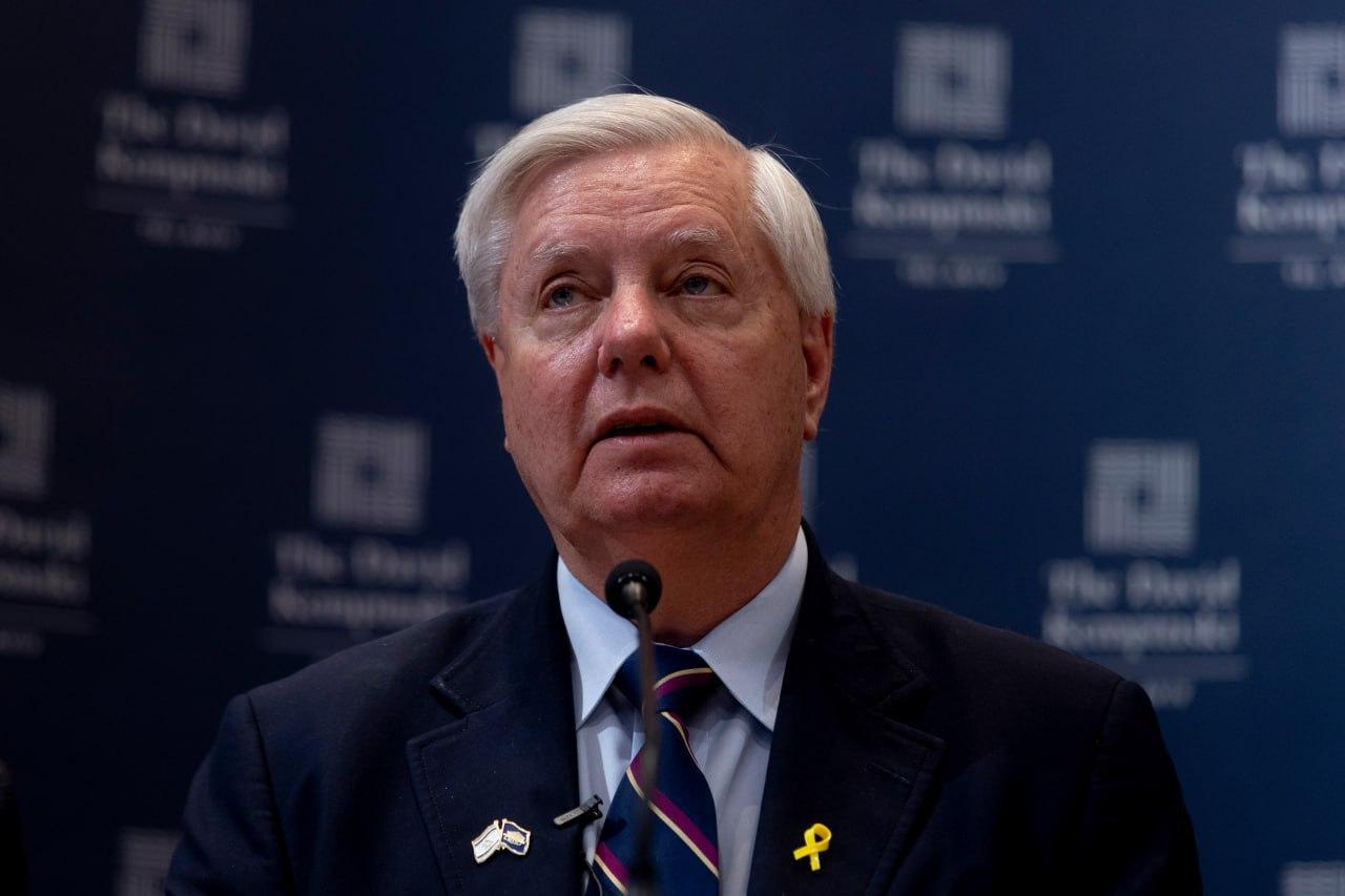 Ліндсі Грем закликав Трампа різко посилити тиск на рф у разі зриву мирних переговорів