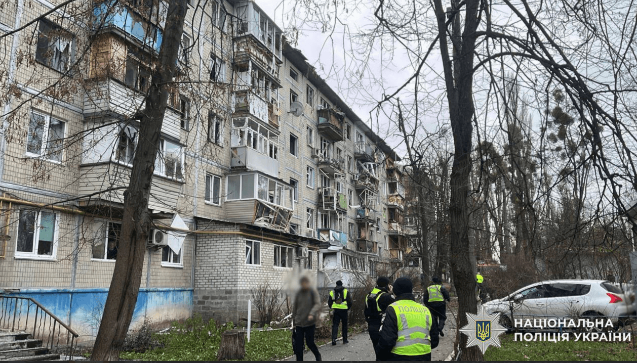Поліція уточнила кількість постраждалих внаслідок атаки у Києві: одна жінка – у важкому стані